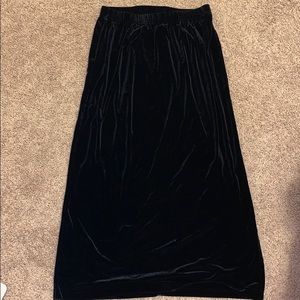 Black, velvet-like maxi skirt size Large